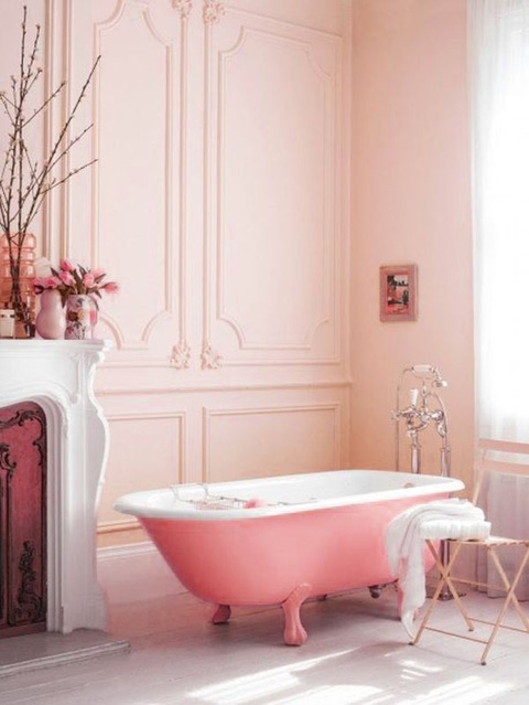 розовая ванна