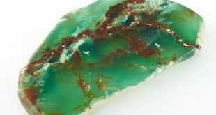 камни в подарок